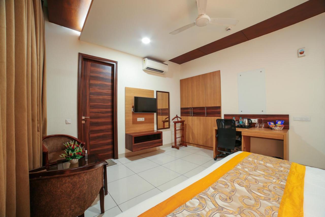 Hotel Grand Regency By Jmd Group Near Delhi Igi Airport New Delhi Exterior foto